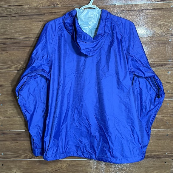 L.L.Bean women’s purple rain jacket size medium - Picture 2 of 16